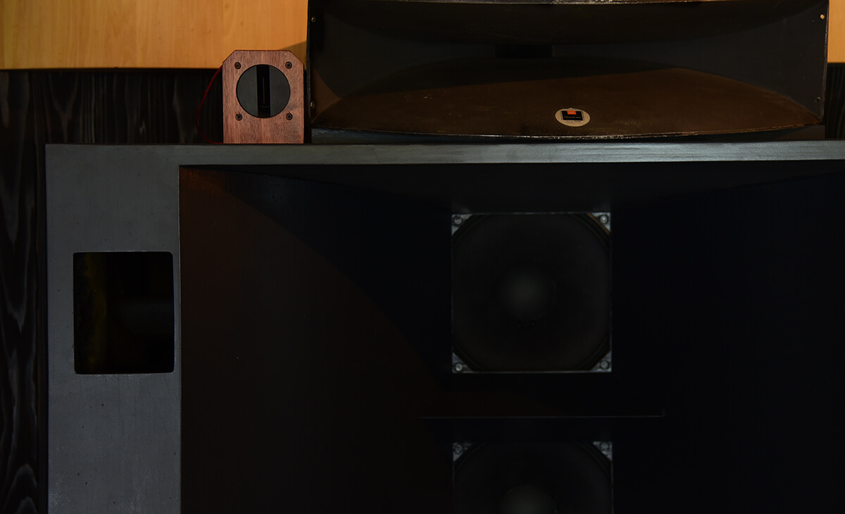 湖畔遊の音空間